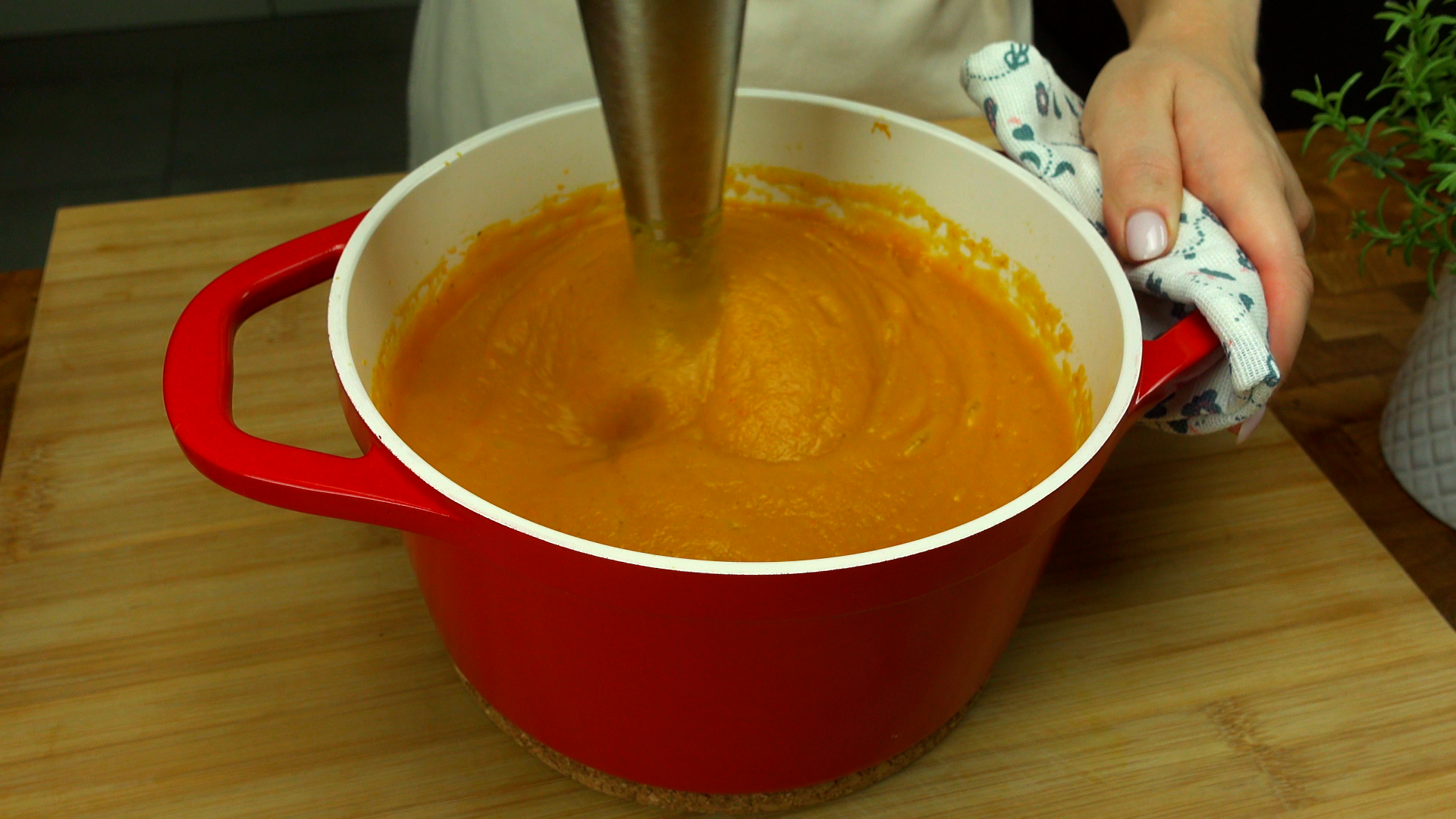 Blending butternut squash into puree