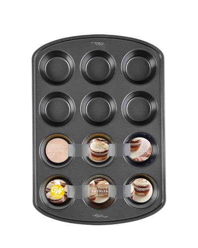 Wilton Muffin Pan for baking muffins and cupcakes